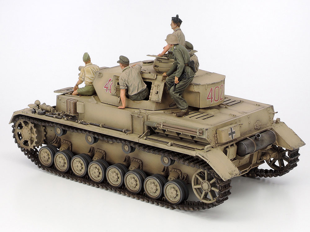 1/35タミヤプラモデル完成品 ドイツⅣ号戦車G型北アフリカ仕様ジオラマ 