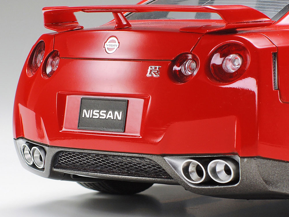 1/24 NISSAN GT-R エッチングパーツセット: スケールモデル｜TAMIYA