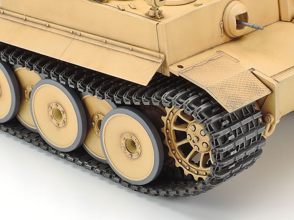 1/35 ドイツ重戦車 タイガーI 極初期生産型 （アフリカ仕様