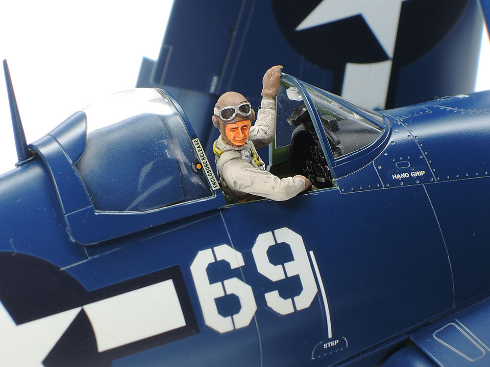 1/48 ヴォート F4U-1D コルセア モトタグ牽引セット: スケールモデル｜TAMIYA SHOP ONLINE -タミヤ公式オンラインストア-