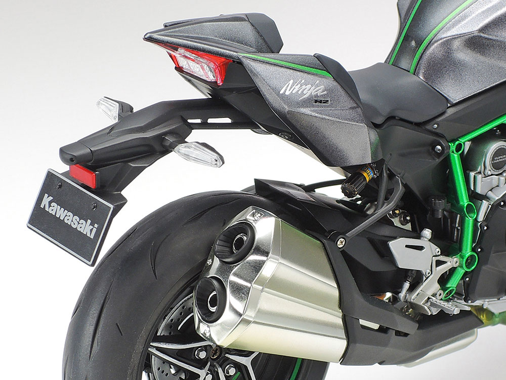 1/12 カワサキ Ninja H2 CARBON: スケールモデル｜TAMIYA SHOP ONLINE