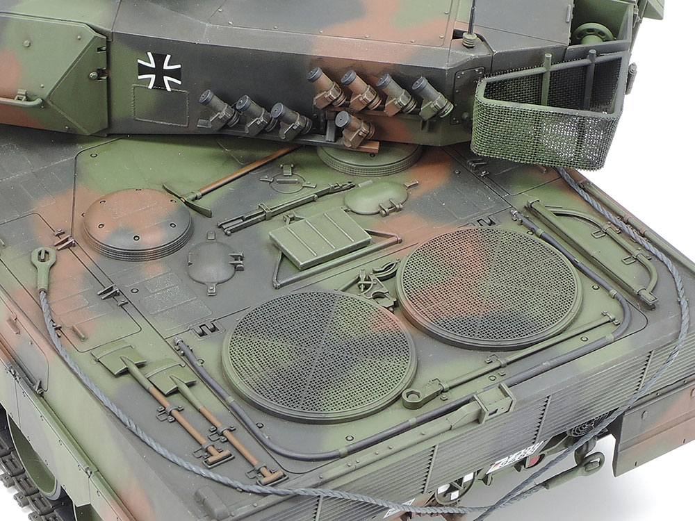 ドイツ戦車 レオパルト2A5 1/35 - 模型/プラモデル