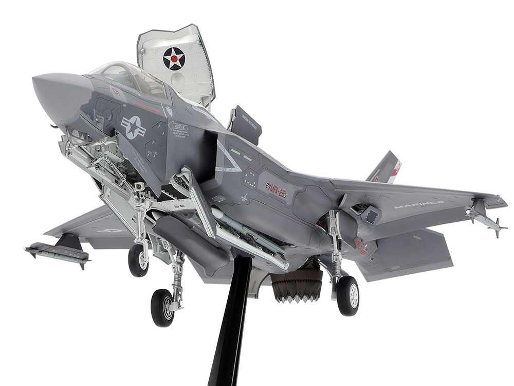 1/48 ロッキード マーチンF-35B ライトニングII: スケールモデル｜TAMIYA SHOP ONLINE -タミヤ公式オンラインストア-